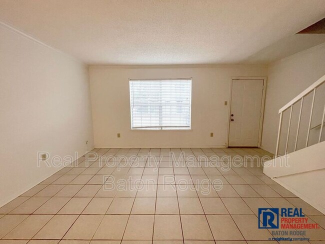 Building Photo - Condo: Jefferson Hills