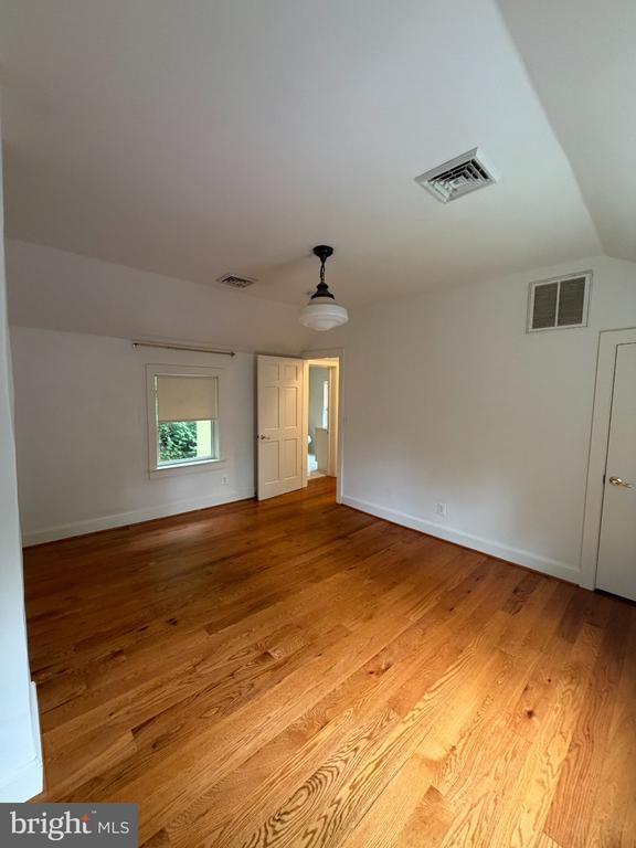 Building Photo - 33709 Clifton Farm Ln