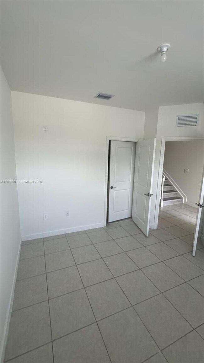 Building Photo - 11846 SW 246th Ln