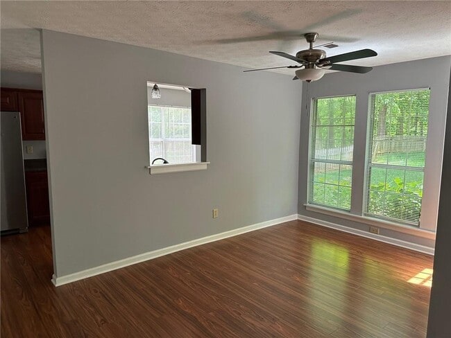 Building Photo - 3555 Park Bluff Ln NW