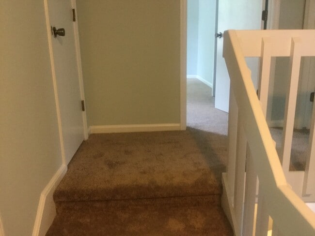 Building Photo - Great Home in Archdale community