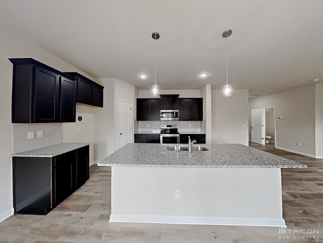 Building Photo - 130 Spring Knoll Dr