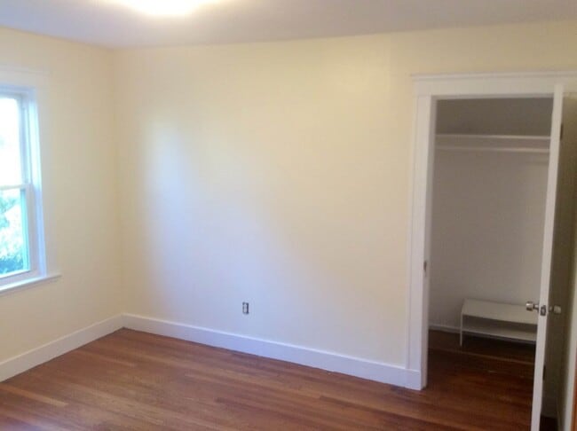 Building Photo - 61-63-63 Bartlett Ave