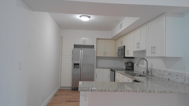 Building Photo - 3180 Leewood Terrace