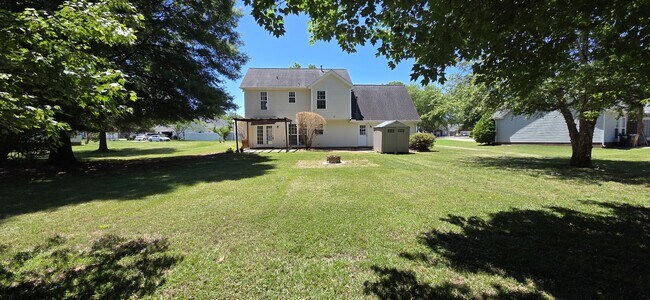 Building Photo - 3508 Selway Dr