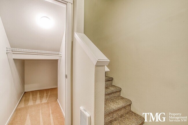 Building Photo - Bright & Open Living in Tanasbourne Tech Corridor