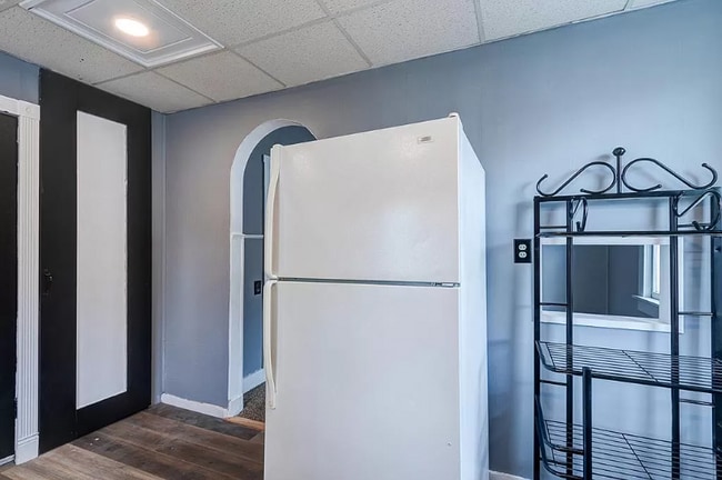 Building Photo - 321 S Eleventh St