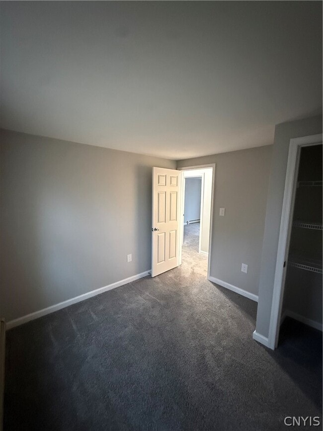 Building Photo - 22 Magnolia Rd