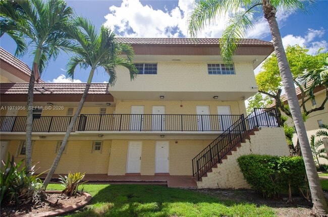 Building Photo - 8650 SW 109th Ave