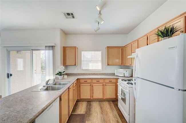 Building Photo - 10125 Cedar Key Ave