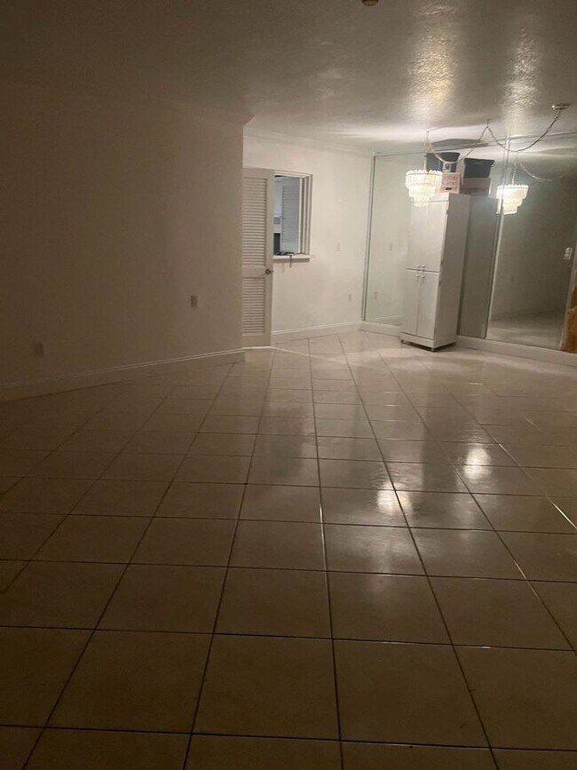 Building Photo - 5281 NW 180th Ter