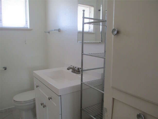 Building Photo - 3607 Murworth Dr