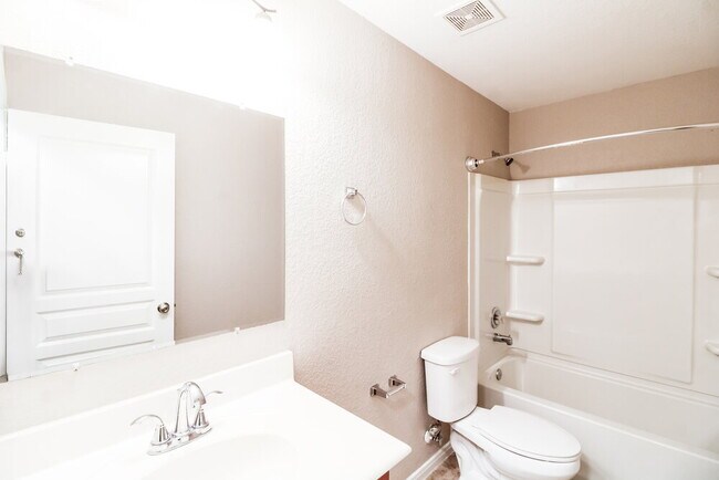 Building Photo - 12302 Skyview Amber Ct