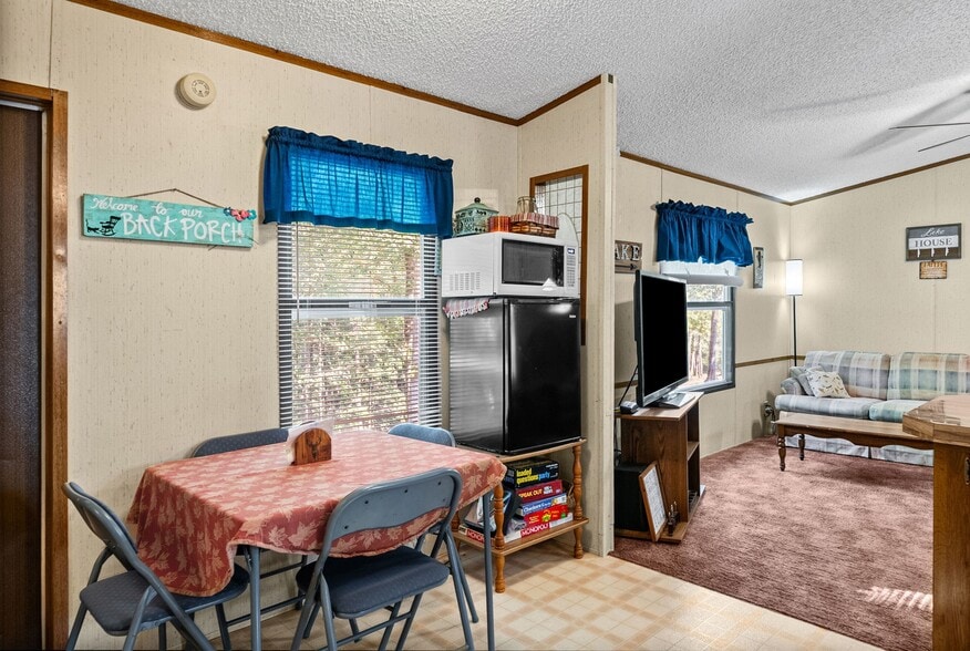Building Photo - 115 Eagle Way Dr