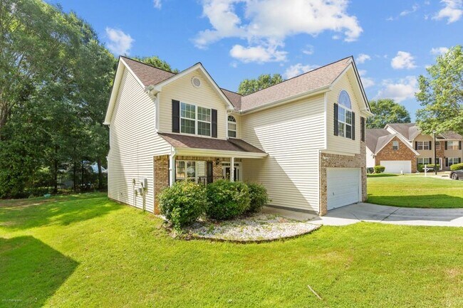 Building Photo - 2422 Temple View Dr