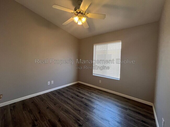 Building Photo - 6246 W Blackhawk Dr