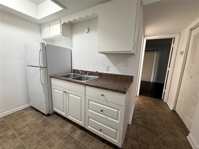 Building Photo - 510 SW 69th St