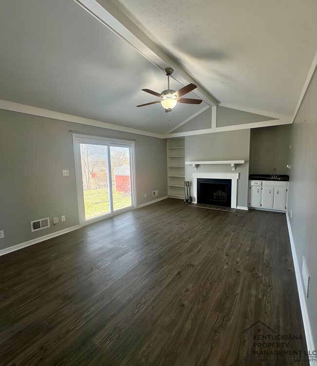 Building Photo - 3BR/2BA Home For Rent in Jtown!