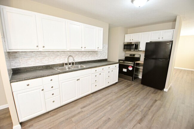Building Photo - Updated McKinley Terrace home, 3 bedroom 1...