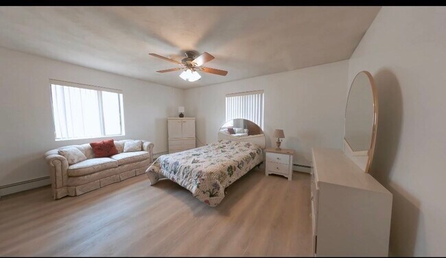 Building Photo - 141 Pierce St