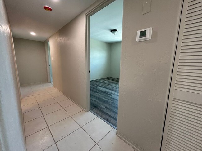 Building Photo - 1740 Ocean Shore Blvd