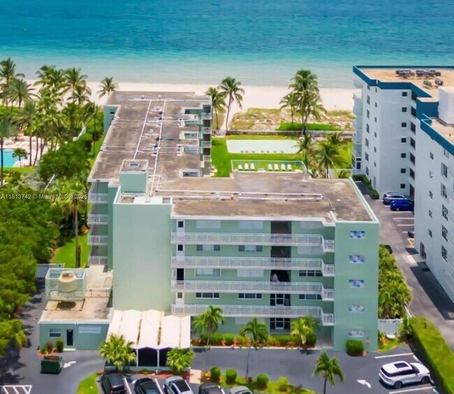 Primary Photo - 1750 S Ocean Blvd