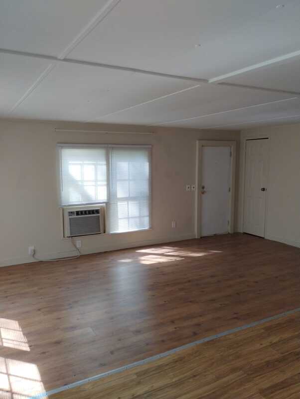 Building Photo - 5550 Lyle Ln