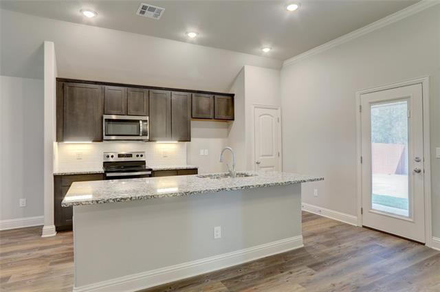 Building Photo - 611 Nolan Dr