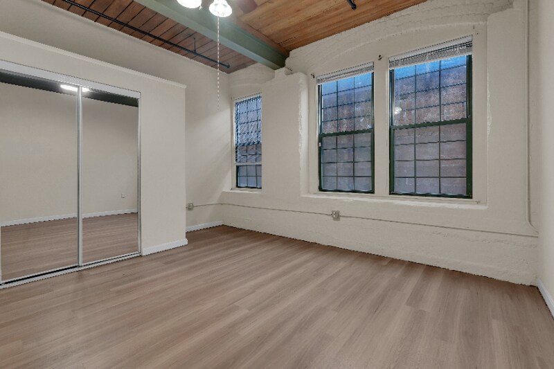 Building Photo - 83 Main St