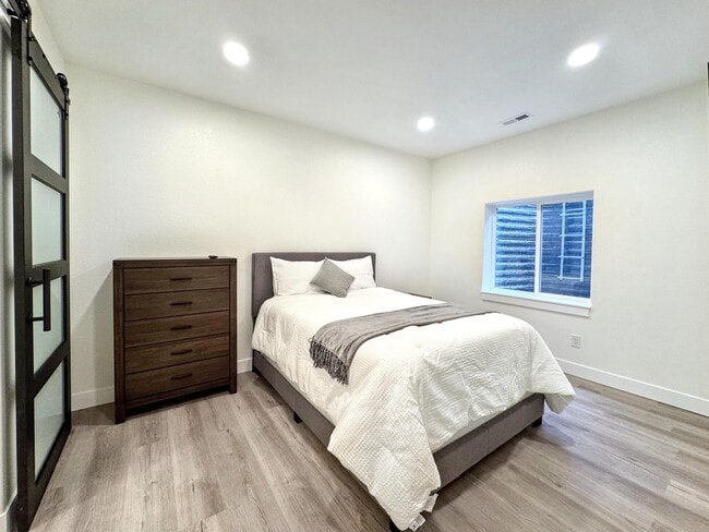 Building Photo - 10339 Wrangell Cir