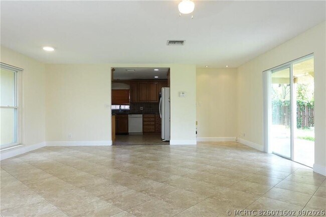 Building Photo - 10838 Winding Creek Way