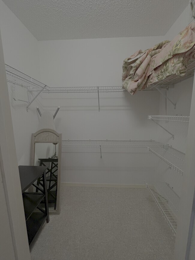 Building Photo - 1924 Westminster Cir