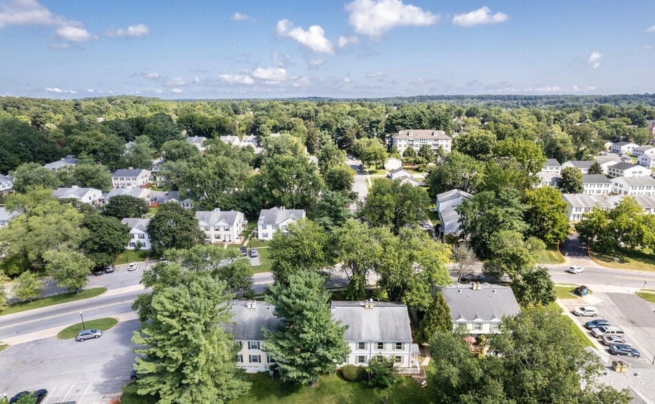 Building Photo - 133 Hammershire Rd