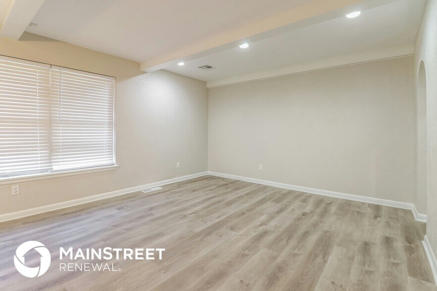 Building Photo - 3439 NW 53rd St