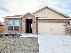 Building Photo - 2105 Penaflor Dr