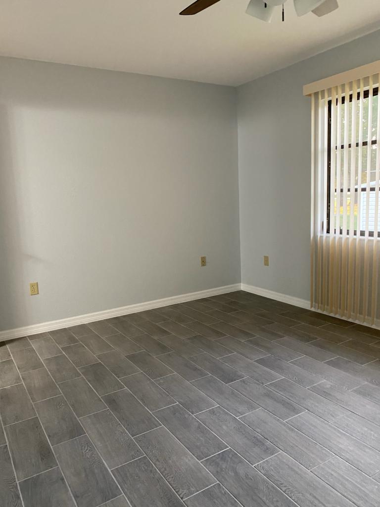 Building Photo - 12120 De Leon Dr