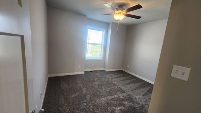 Building Photo - Brand New Ankeny Townhouse for Rent