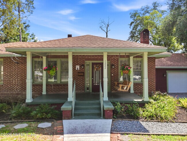 Building Photo - 1222 Ingleside Ave