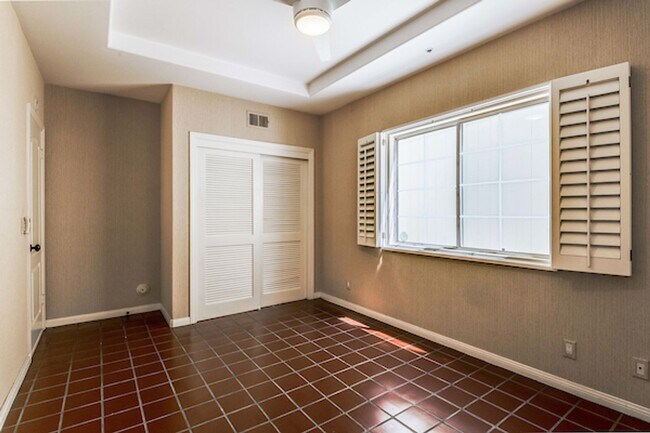 Building Photo - Stand Alone in Golden Hills of Redondo Beach!