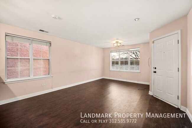 Building Photo - 1449 N Larrabee St