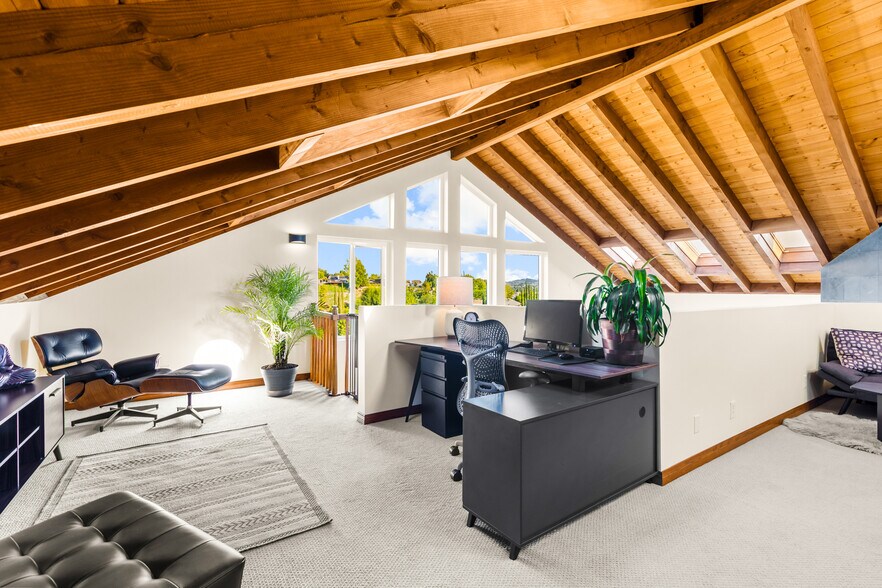 Building Photo - 7130 Gateshead Way