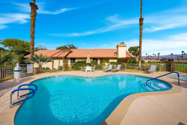 Building Photo - 42402 Sand Dune Dr