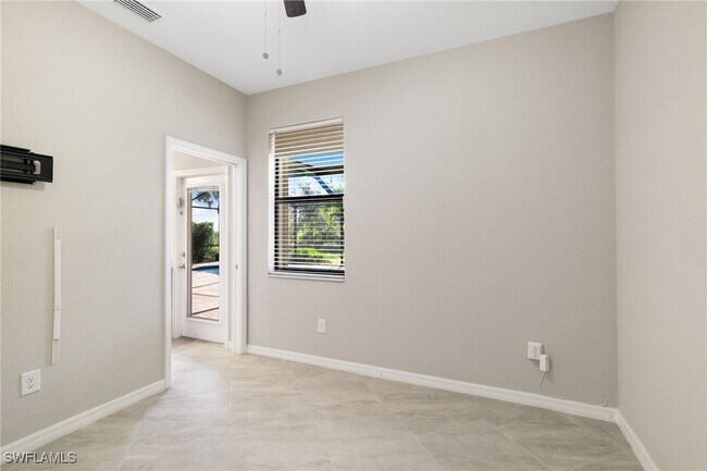 Building Photo - 17558 Elkgrove Ln