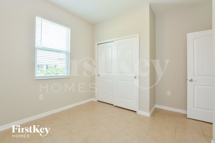 Building Photo - 1511 Angler Avenue