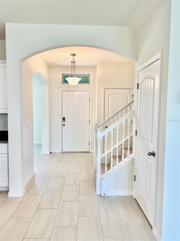 Building Photo - 9330 McLaren Alley