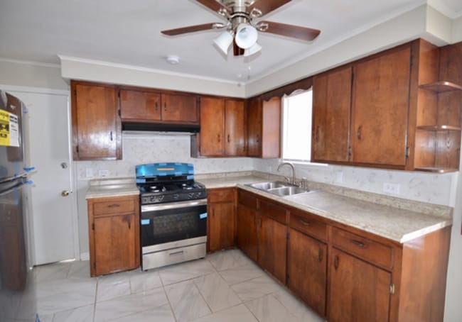 Building Photo - 4378 Dawson Dr