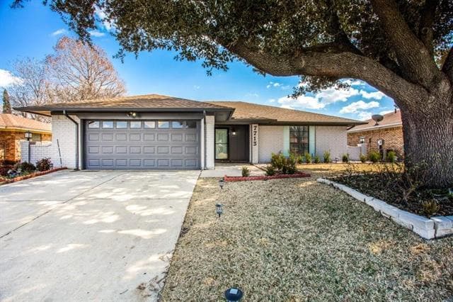 Building Photo - 7713 Songbird Ln