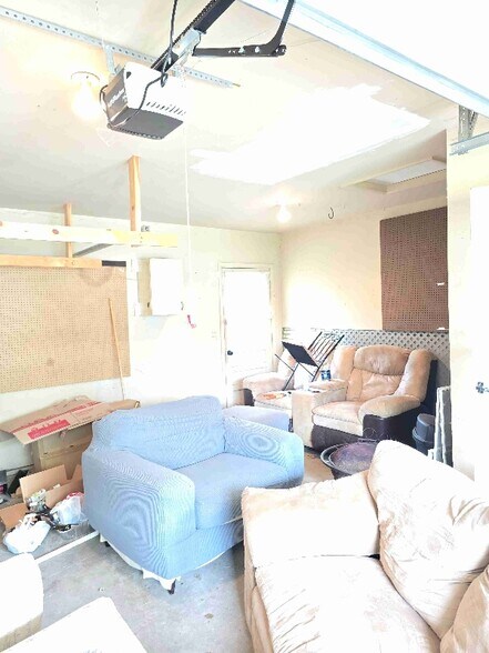 Building Photo - 2111 Palmer Cir