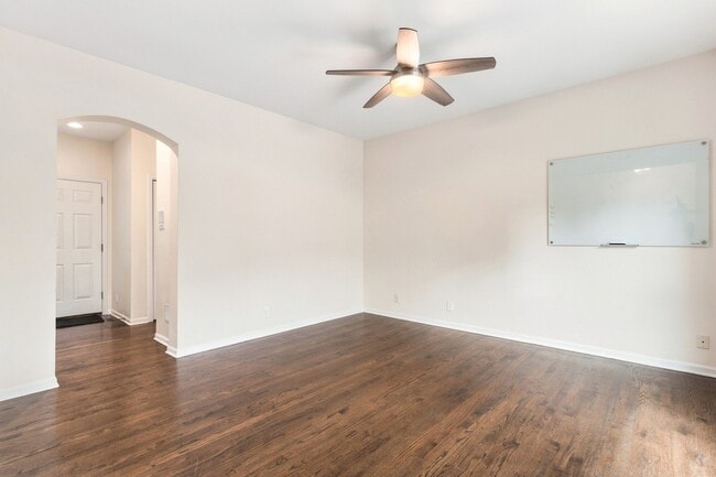 Building Photo - 237 Boxcar Ave