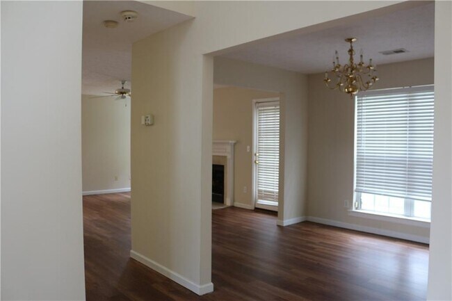 Building Photo - 910 Brushy Creek Ct